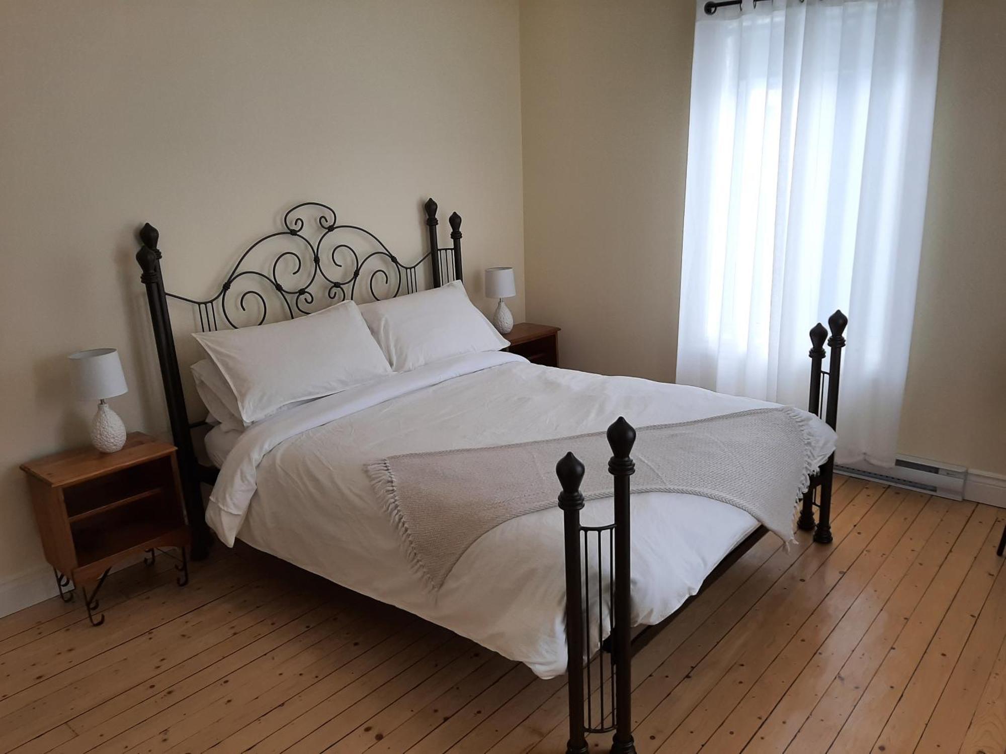 Bed and Breakfast La Maison Aux Camelias Coaticook Pokoj fotografie